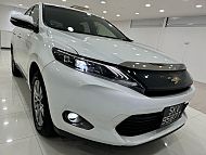 Toyota Harrier Premium 2.0 Sunroof 2015 Rear Entertainment White
